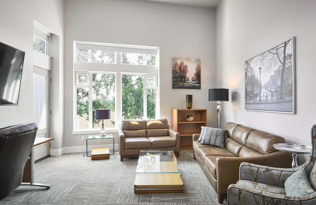 Solo Suites-1