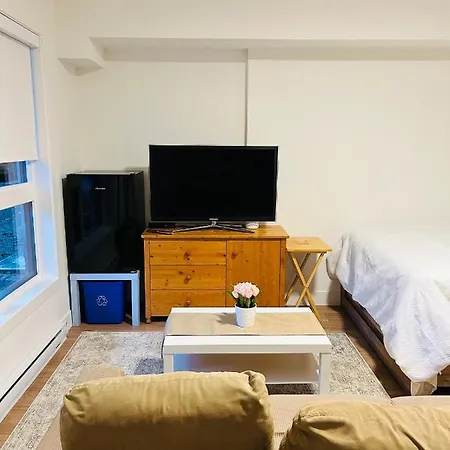 Victoria Private Studio Suite-3