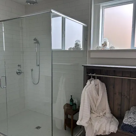 Ocean Front Private Suite-3